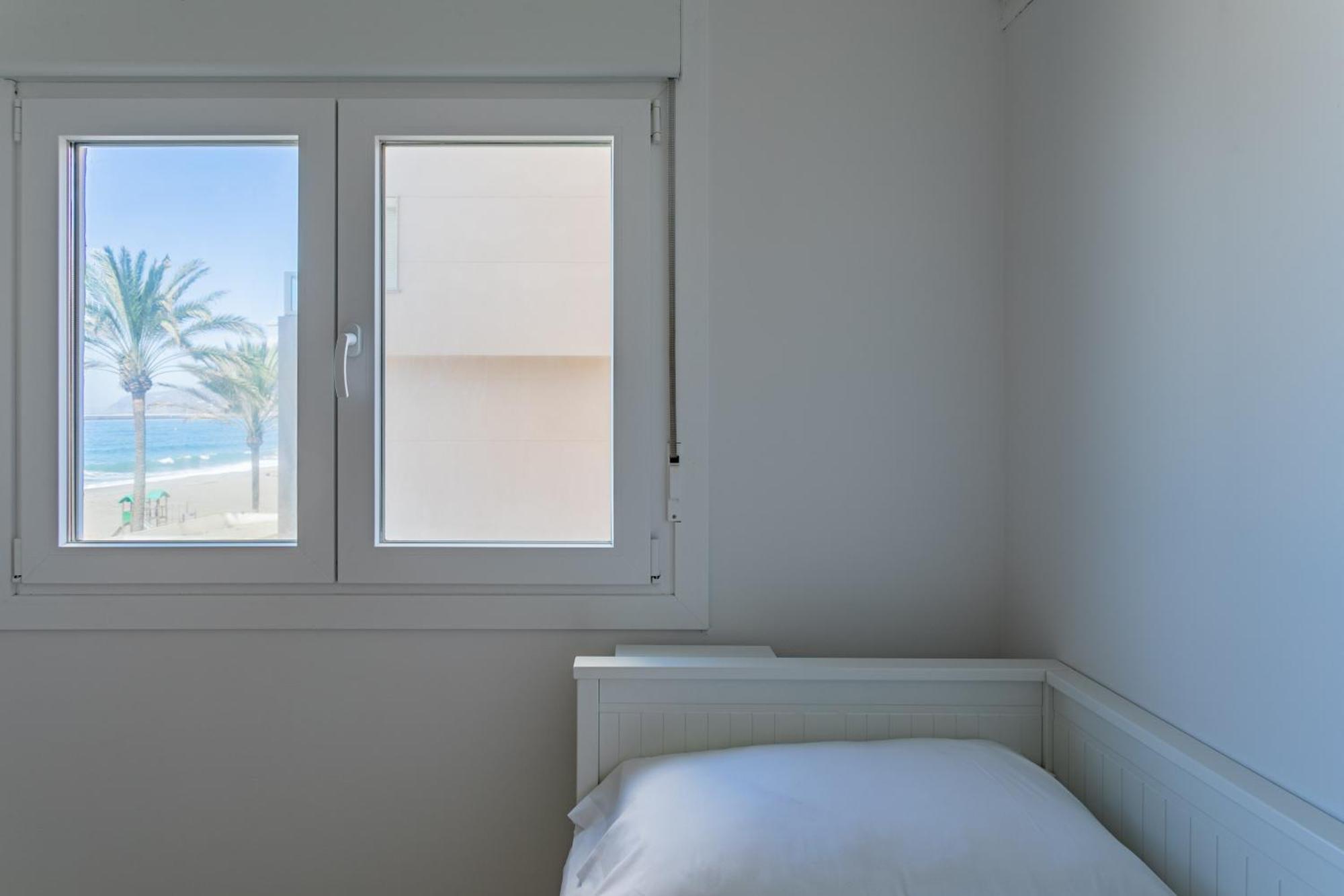 Trendyhomes Zapillo - Primera Linea De Playa Almeria